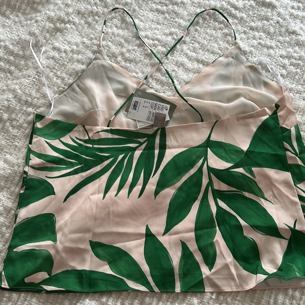 Beautiful lined top - Picture 6 of 6